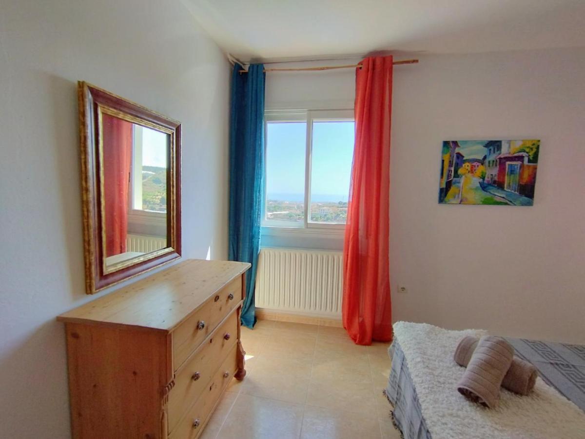 Amazing 2 Bedroom Apartment With Private Roof Terrace In Торрокс Екстер'єр фото